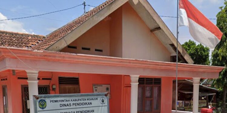 Dinas PMD Nganjuk Panggil Camat Ngronggot dan Perangkat Desa Dadapan terkait Evaluasi Kinerja