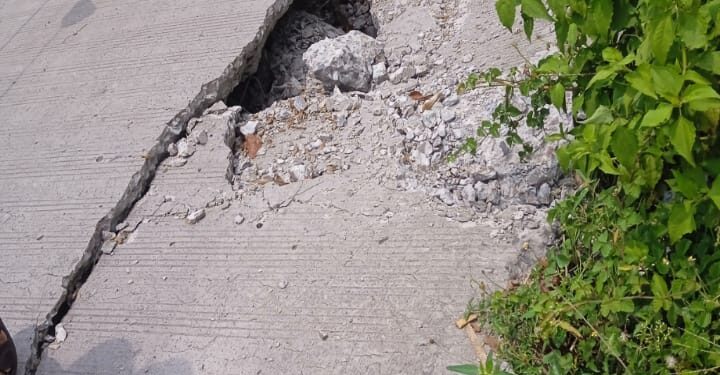 Ancaman di Jalur Gondang-Lengkong: Retakan Jalan Kian Menganga, Warga Khawatir, Respon Pihak Berwenang Dipertanyakan