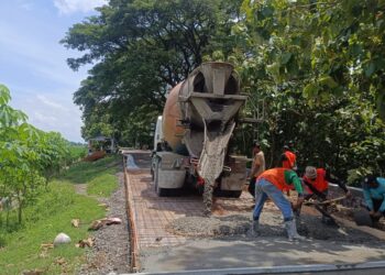 22,28 Kilometer Beton Tanpa Nama: Transparansi Proyek Jalan Nganjuk 2025 Dipertanyakan